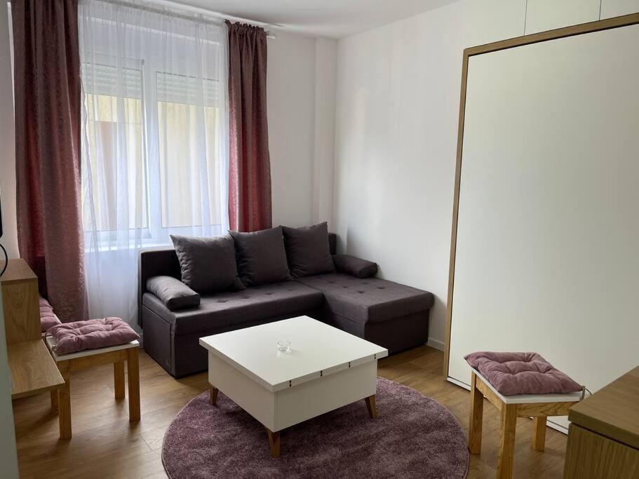 Apartment Centar Podgorica Ngoại thất bức ảnh